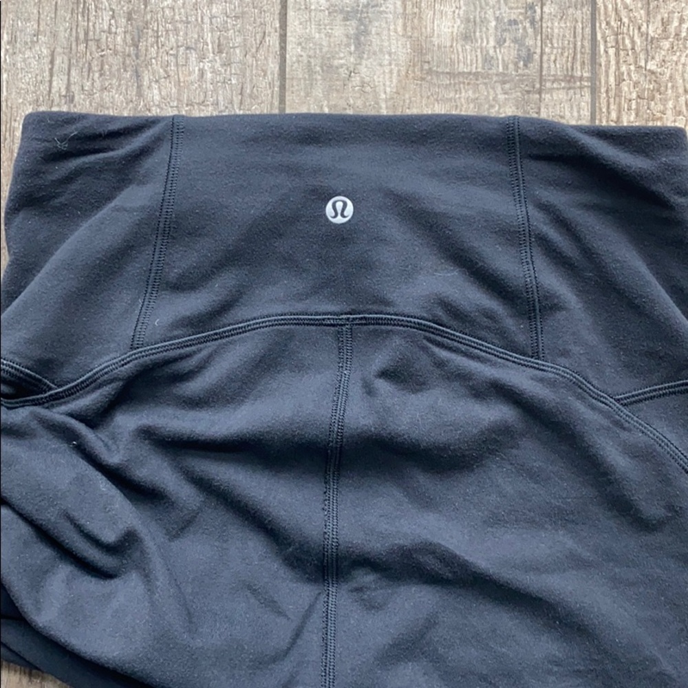 Lululemon Rouched Bottom Pant - Picture 2 of 3